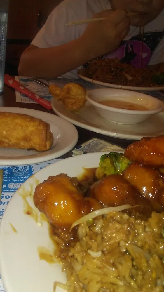Peking Chicken Egg Roll and Crab Rangoon