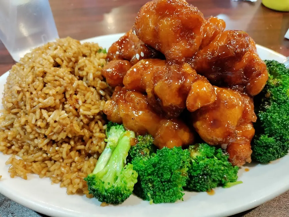 Sesame Chicken Combination Plate